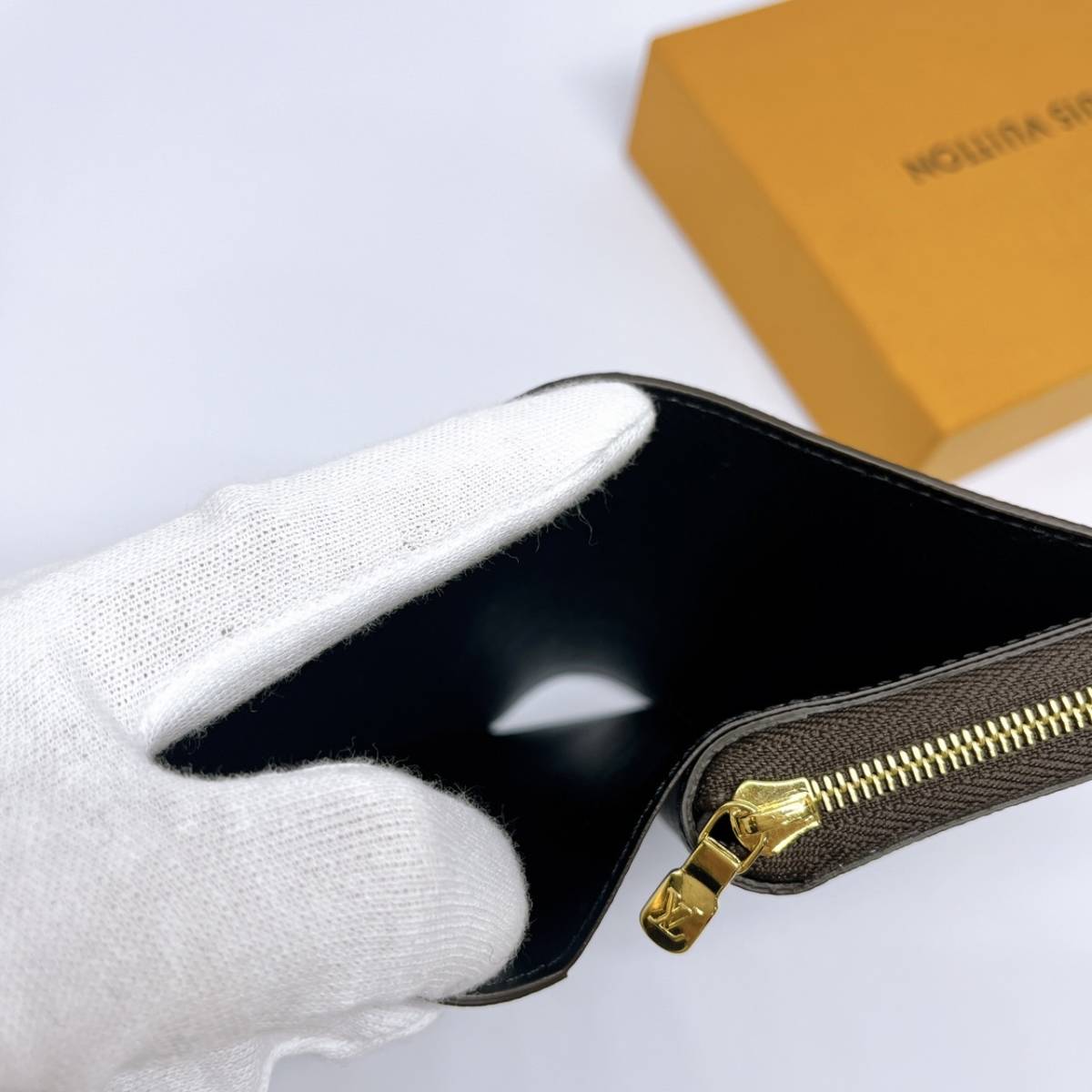 未使用品!!】ルイヴィトン 財布 ポルトフォイユ ルー M81461 オススメ