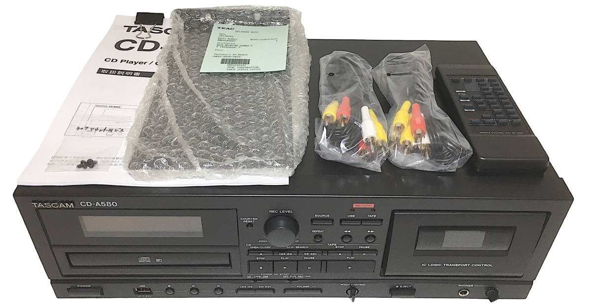 美品 》TASCAM CDプレーヤー CD-A580 (TA0009-0830)