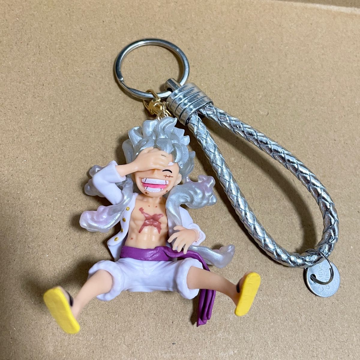 日本未発売】数量限定 ONE PIECE ニカ ルフィ キーホルダー 日本未発売】数量限定 ONE PIECE ニカ ルフィ キーホルダー