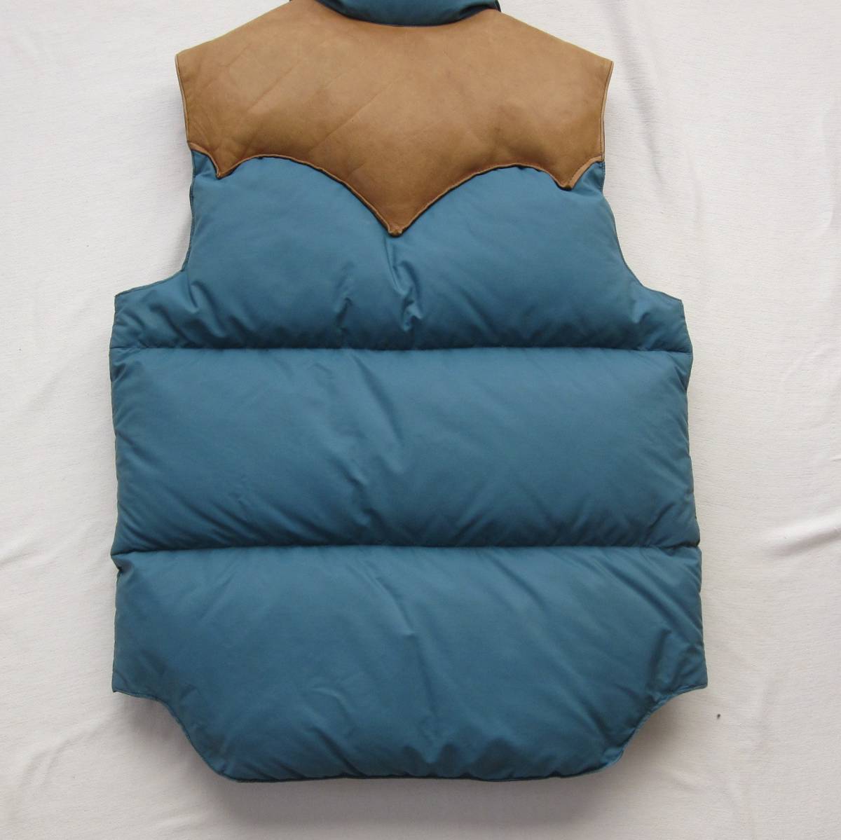 * 70s Vintage Rocky mountain down vest (38) / original vintage Vintage 