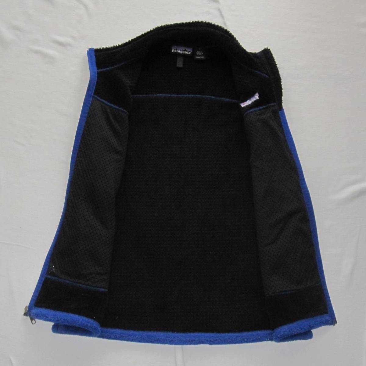 02 パタゴニア R4 ベスト (S) USA製 セルリアン / patagonia 02 パタゴニア R4 ベスト (S) USA製 セルリアン / patagonia