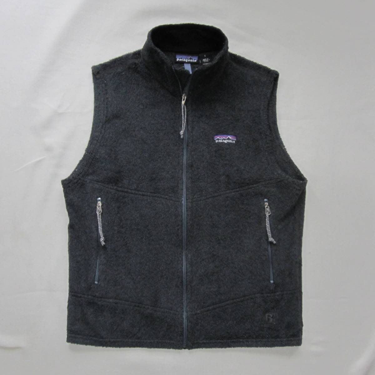 01 初期 パタゴニア R2 ベスト (S) 刺繍タグ USA製 / R4 レトロ 01 初期 パタゴニア R2 ベスト (S) 刺繍タグ USA製 / R4 レトロ