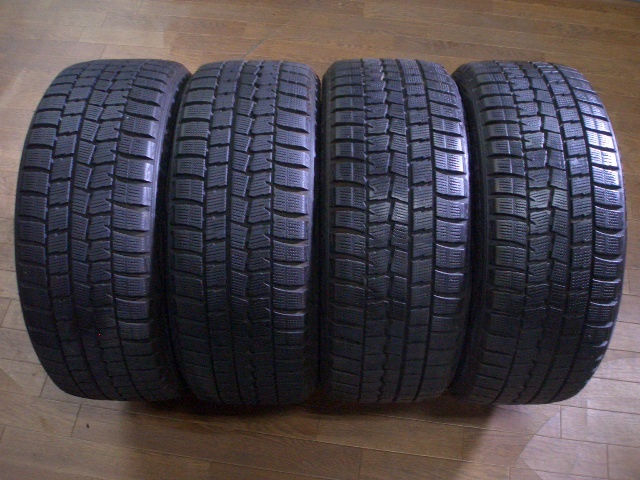 【バリ山4本セット】225/40R18 スタッドレス ダンロップ ウィンターマックス CLA CLK SLK A3 S3 TT インプレッサ ゴルフ アクセラ_画像1