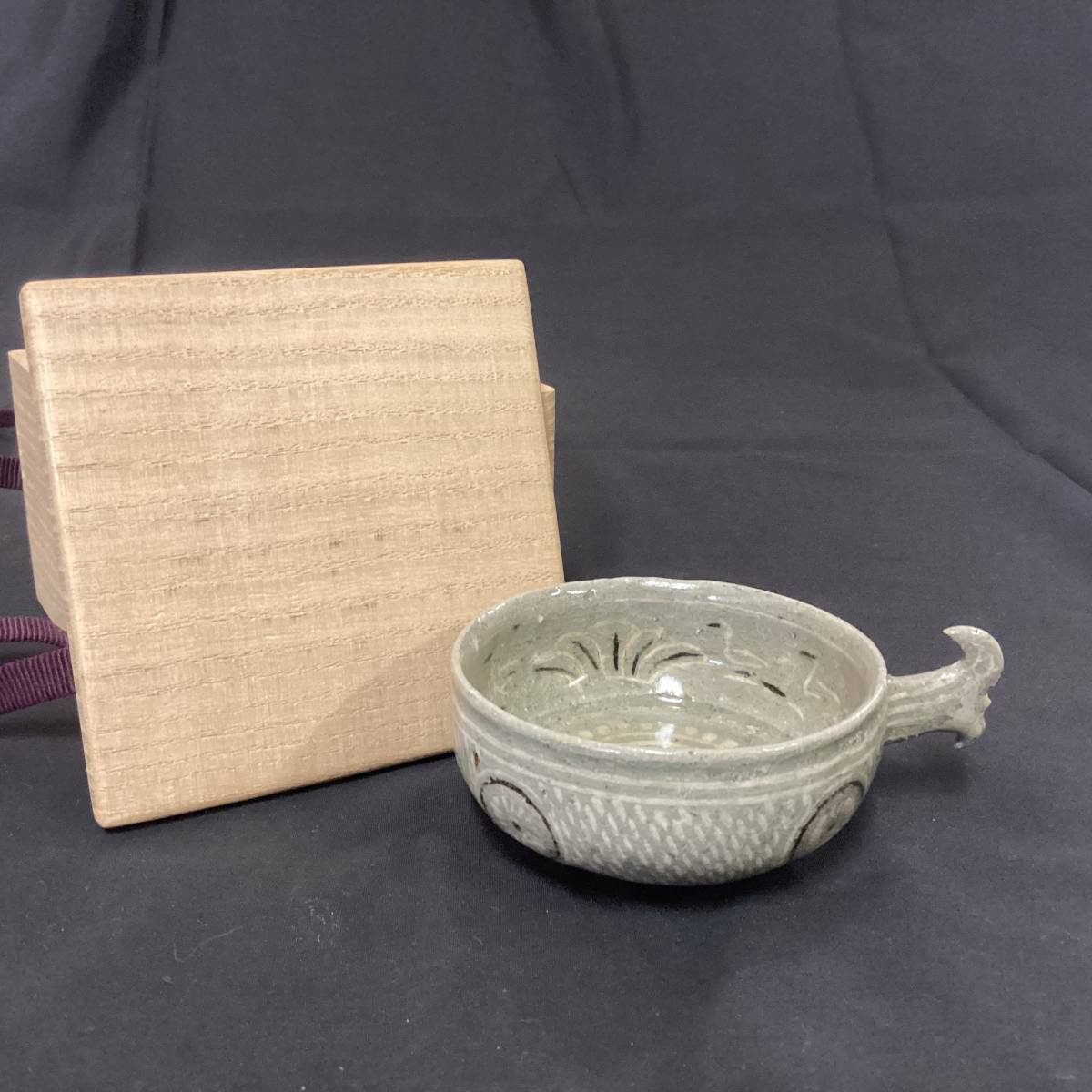 代購代標第一品牌-樂淘letao-李朝 粉青砂器 龍尾把手杯 コレクター放 ...