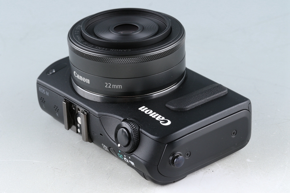 Canon EOS M + EF-M 22mm F/2 STM Lens + Speedlite 90EX #45949E1