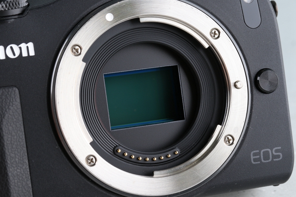 Canon EOS M + EF-M 22mm F/2 STM Lens + Speedlite 90EX #45949E1