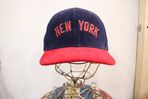 ●NEW ERA/ニューエラ ニューヨークヤンキース CAP キャップ コーデュロイ ネイビー×レッド スナップバックonesize 帽子 野球●_画像2