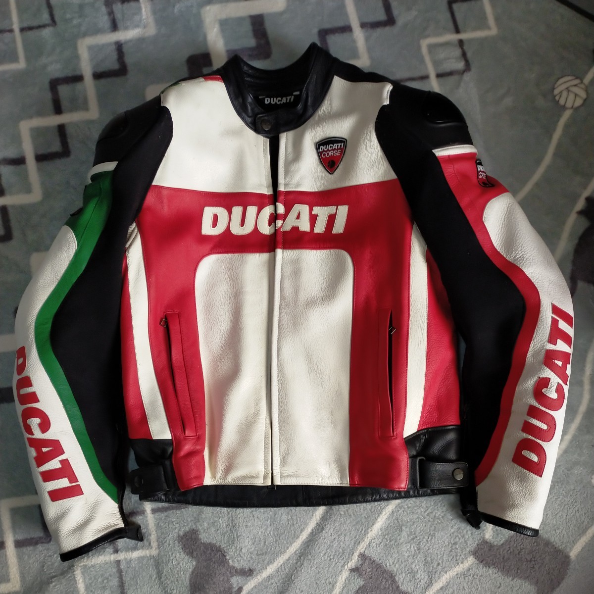 ドゥカティ DUCATI レザージャケット DAINESE サイズ54 adaguen.com