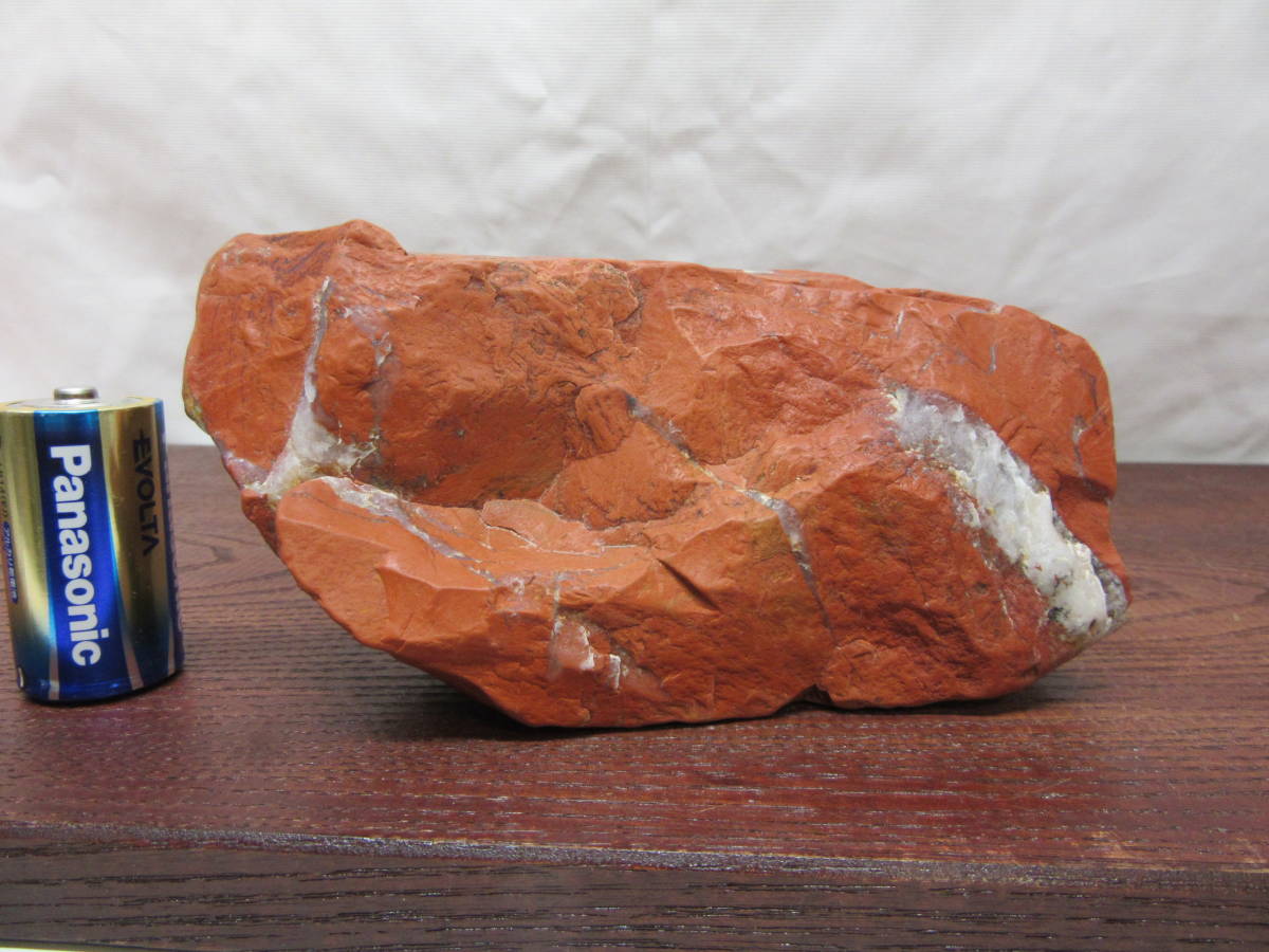 保★T　目玉品　赤石　レッドジャスパー　　アクセサリー原石　　即決 15.5cmx9.5cmx6cm 1.1kg_画像1