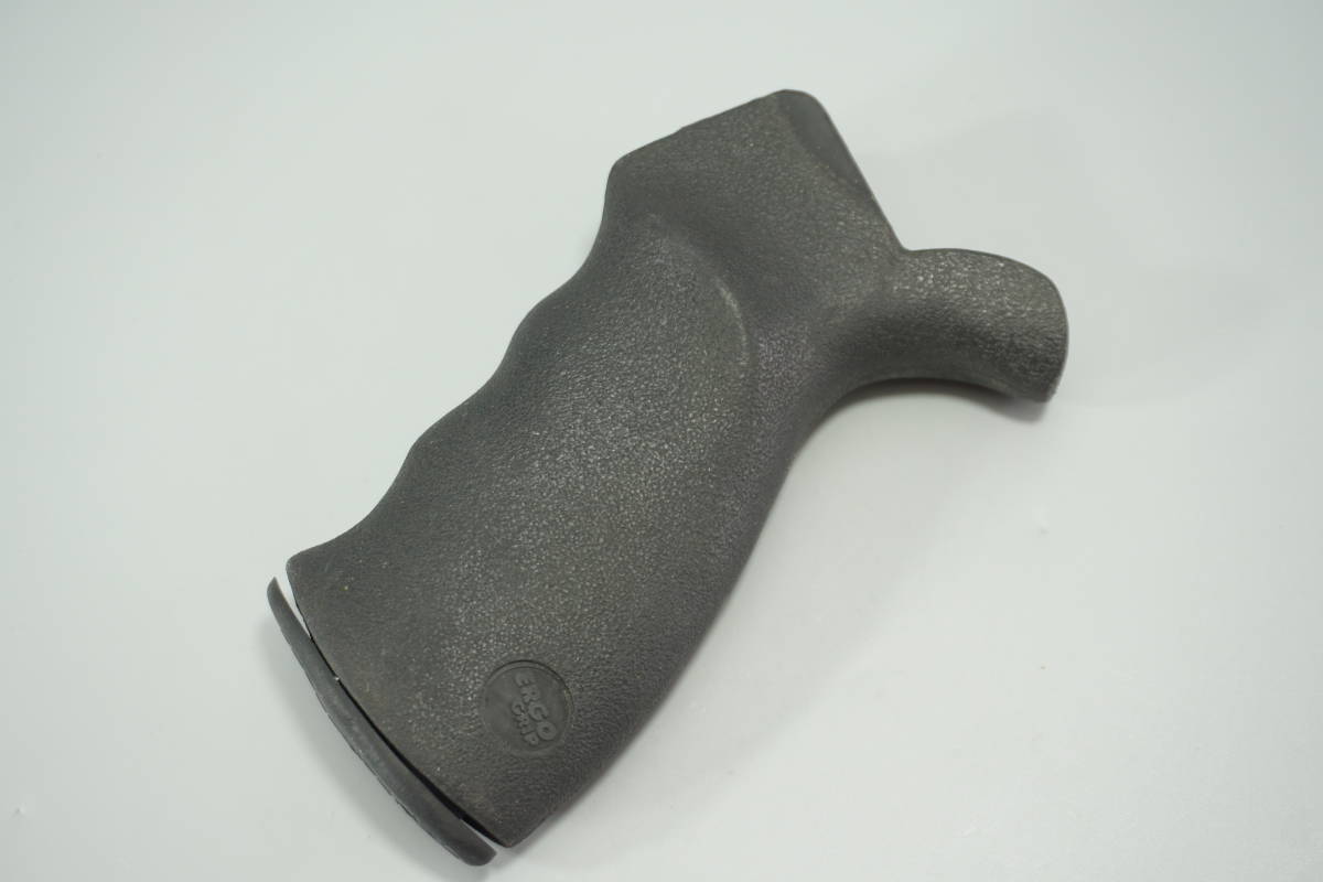 ORIGINAL ERGO GRIP SUREGRIP ブラック M4/AR-15 M725 M723 M733 M16A2カービン M4 AR15 トレポン PTW ガスブロ GBBR