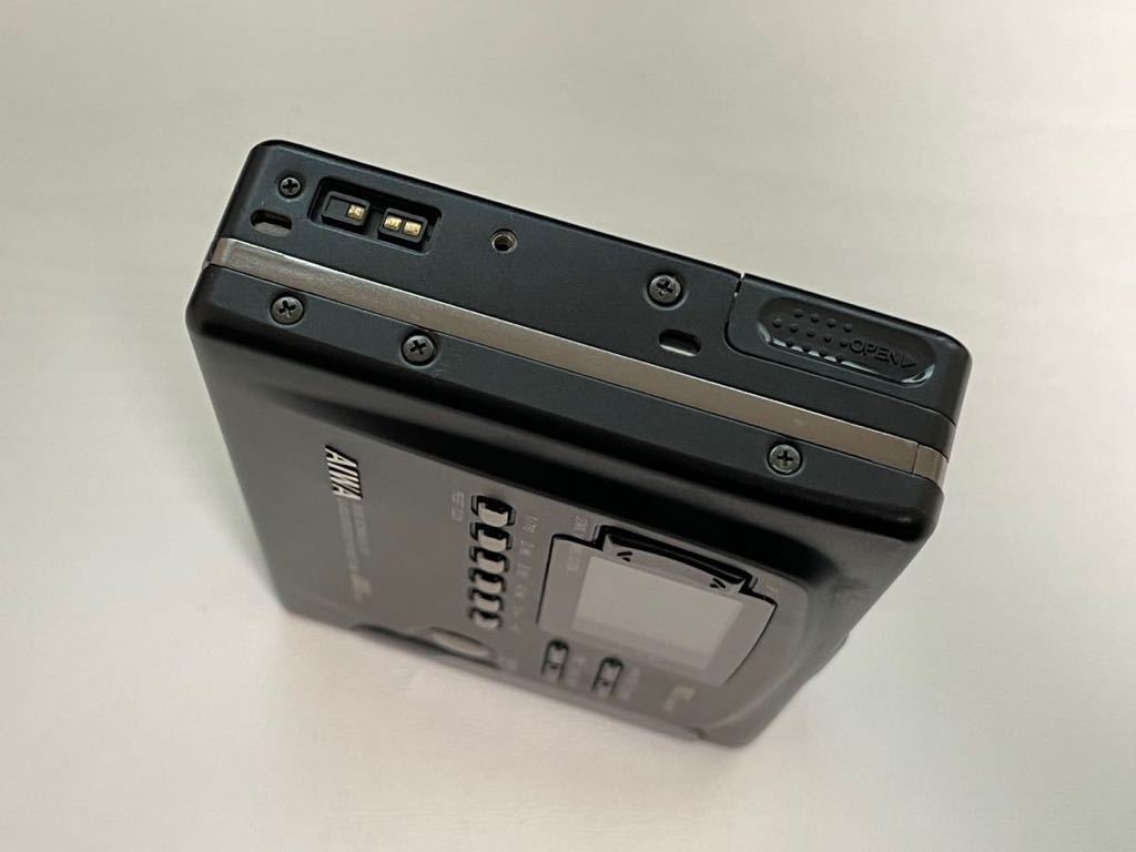 ☆外観超美、動作OK☆ AIWA HS-JX70ポータブルカセットプレーヤー ☆外観超美、動作OK☆ AIWA HS-JX70ポータブルカセットプレーヤー