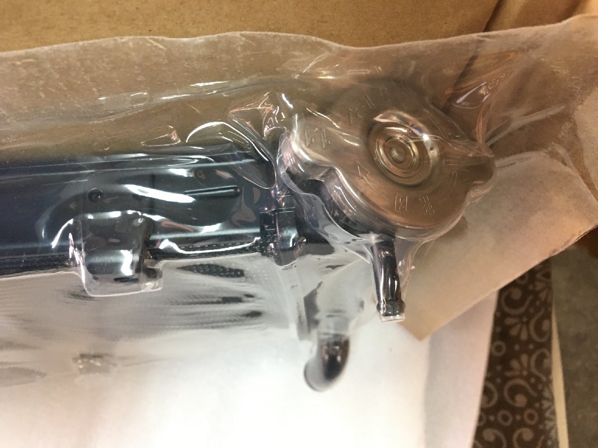 新品　カワサキ　バルカン（EN650A)等　ラジエーター 　社外部品です　純正部品番号は39061-0714 　在庫品1個 送料別_画像3