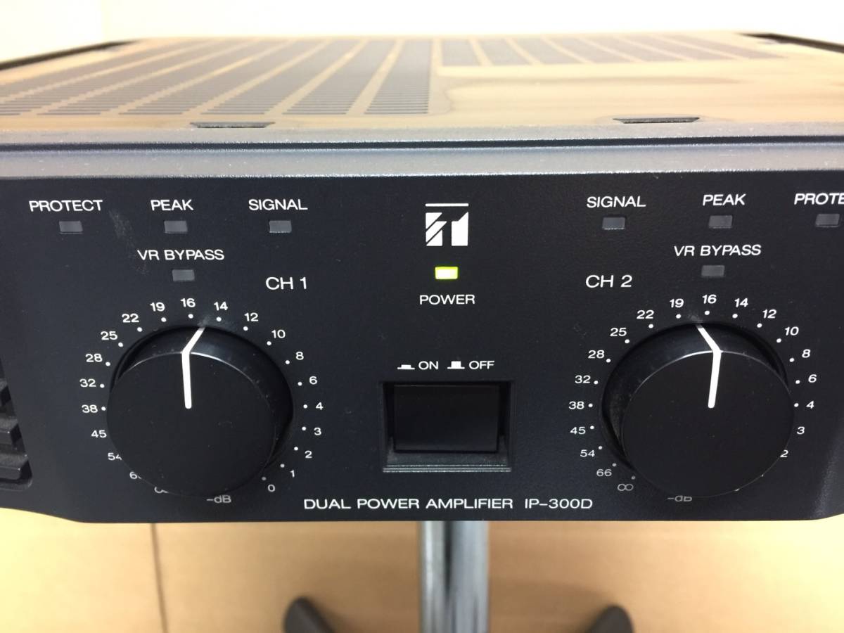 X03a TOA パワーアンプ IP-300D (日本製) 1台
