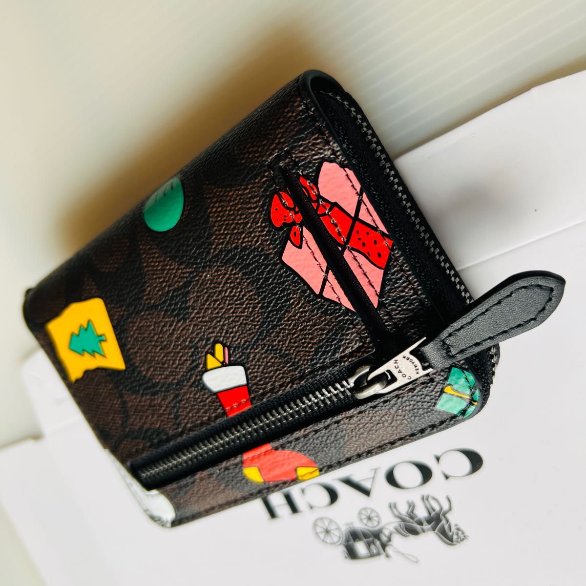 Coach コーチ折りたたみ財布おすすめデザイン人気プレゼント可愛い