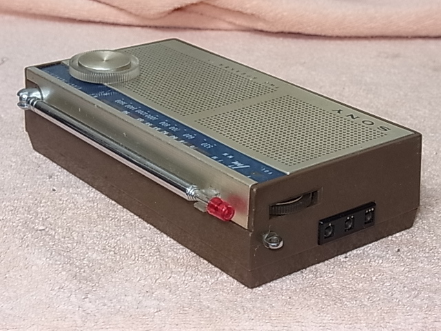 SONY 【TFM-834)】 通電確認、クリアな音声 AM/FM/受信可能 SONY 【TFM-834)】 通電確認、クリアな音声 AM/FM/受信可能