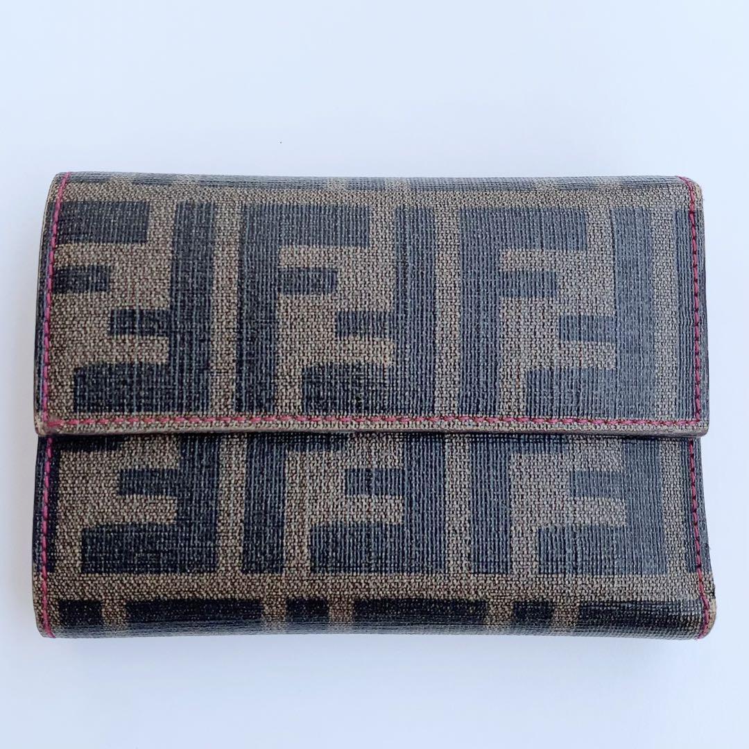 人気【正規品】FENDI フェンディ 三つ折り財布　ウォレット_画像2