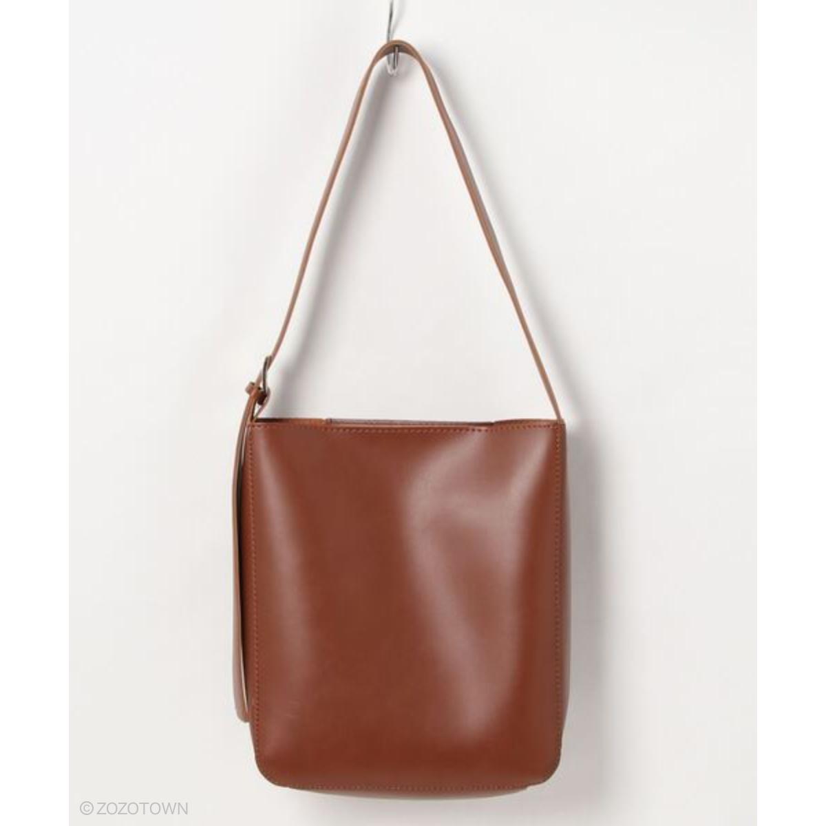 【lawgy】 useful square shoulder bag 