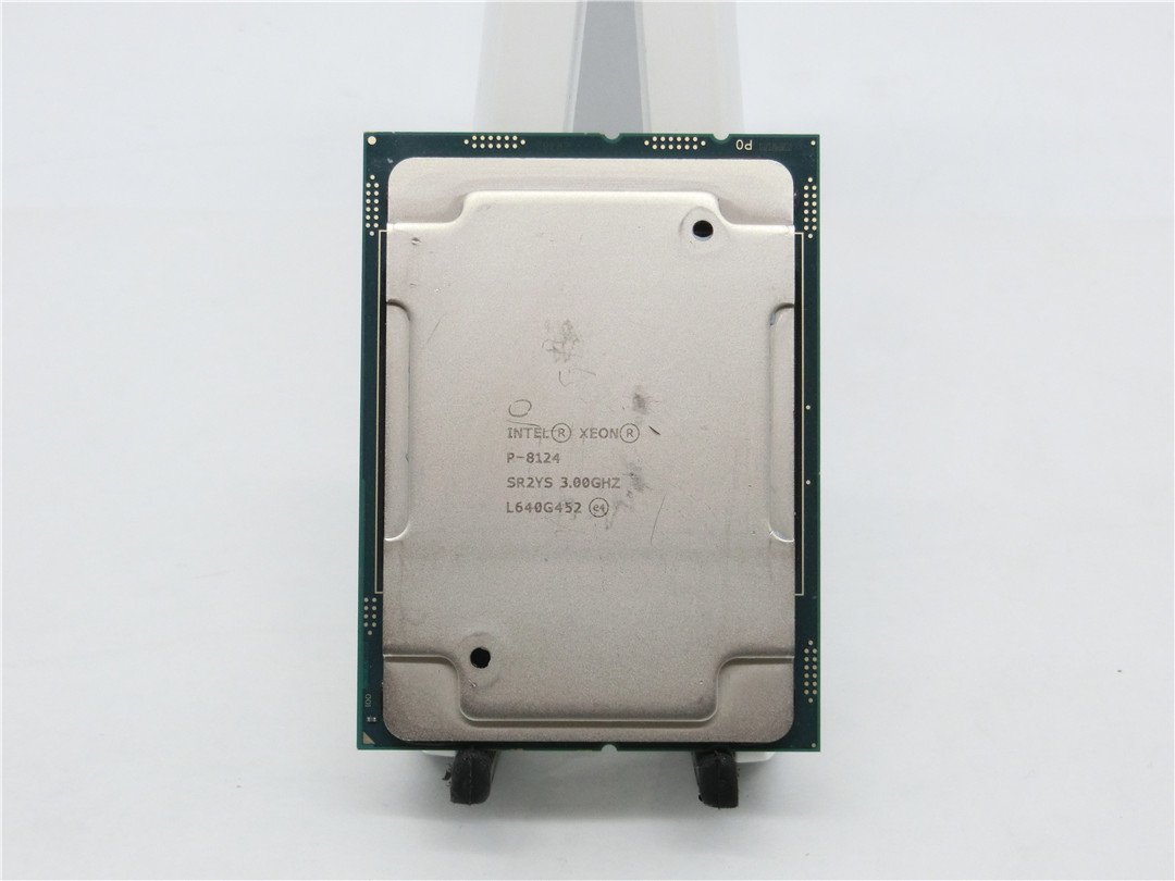 希少 黒入荷！ 中古　Intel 　　　送料無料 3.0GHz　動作不良　ジャンク品 SR2YS 8124 P- Xeon Xeon