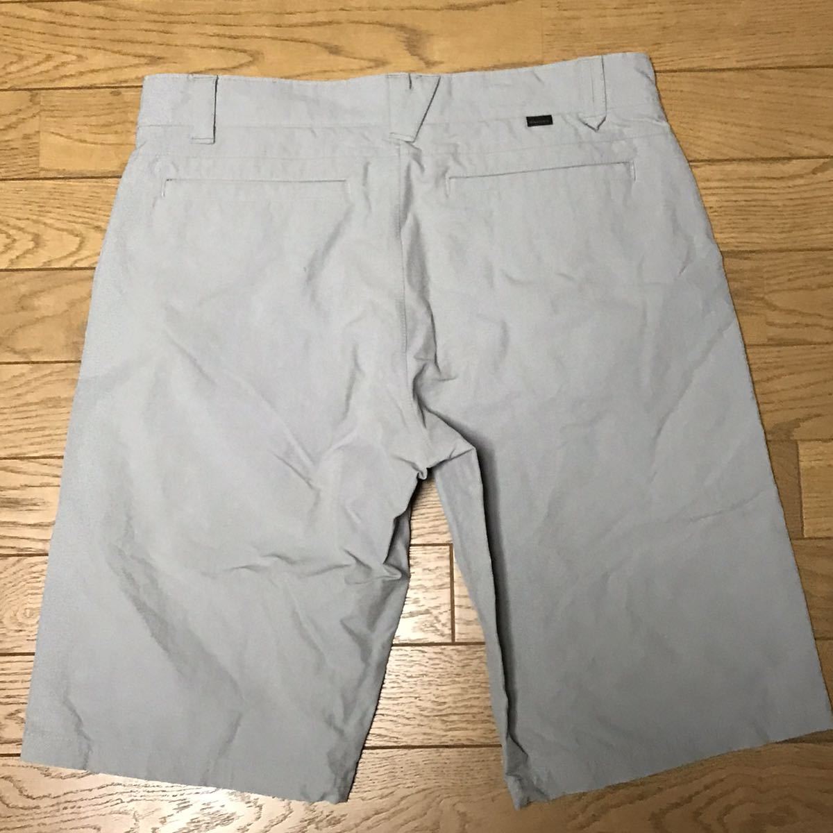 OAKLEY MEN’S SHORTS size-32(平置き42股下31) 中古(ほぼ新品) 送料無料 NCNR_画像2