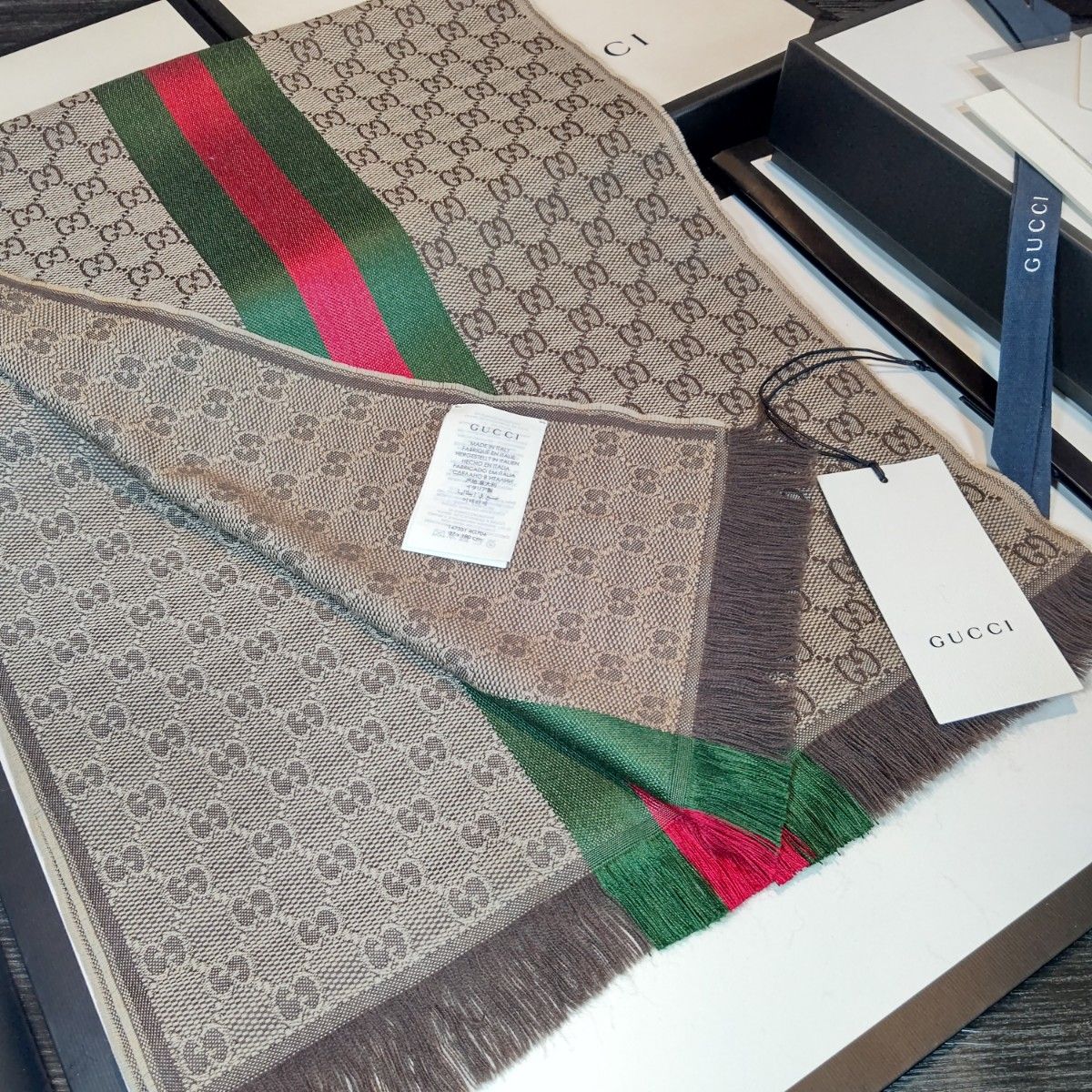 ☆新品箱付き☆ GUCCIマフラー ストール ショール☆一番人気シェリー
