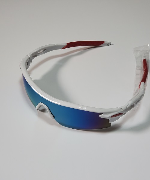 高質で安価 スポーツサングラス UV400 軽量 紫外線カット サイクリング 白ミラー