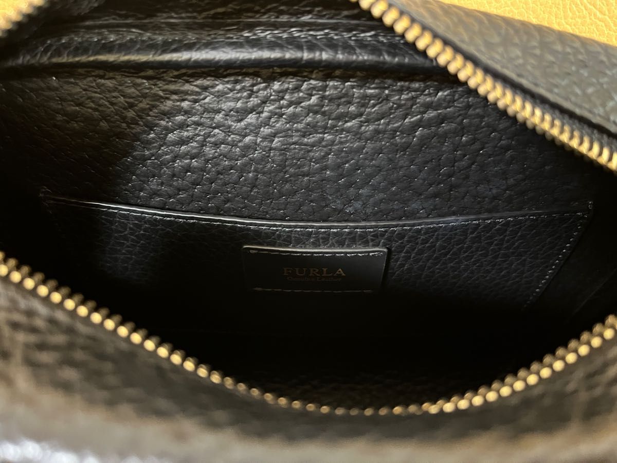 フルラ アヴリル 黒 ブラック FURLA AVRIL ショルダーバッグ