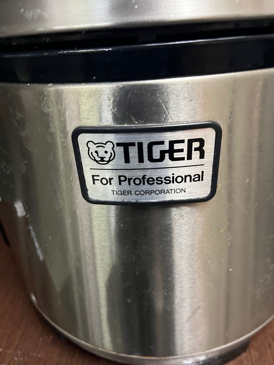 メーカー在庫限り品 タイガー 保温びつ こげちゃ JFO-A070-TR