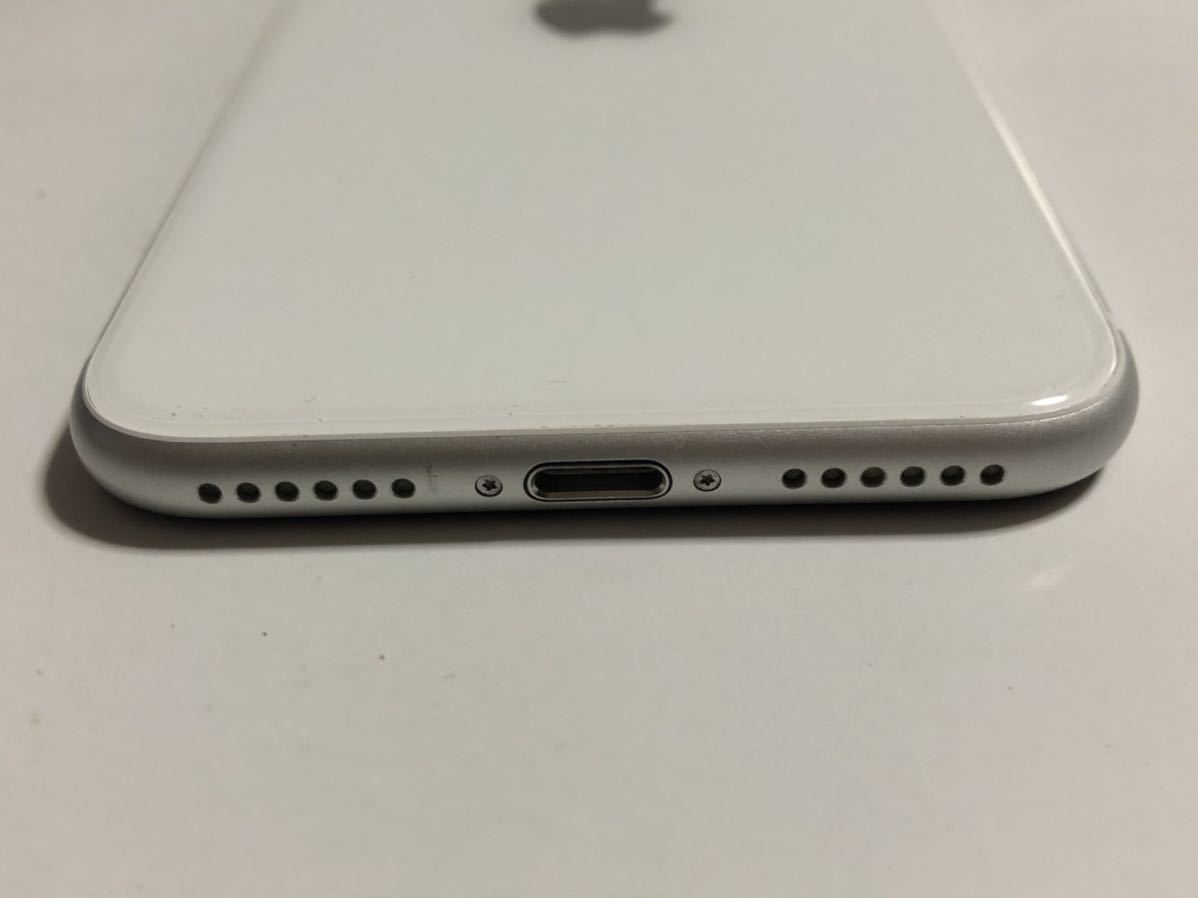SIMフリー iPhoneSE 第2世代 128GB 82% ホワイト 判定 ○ SE2