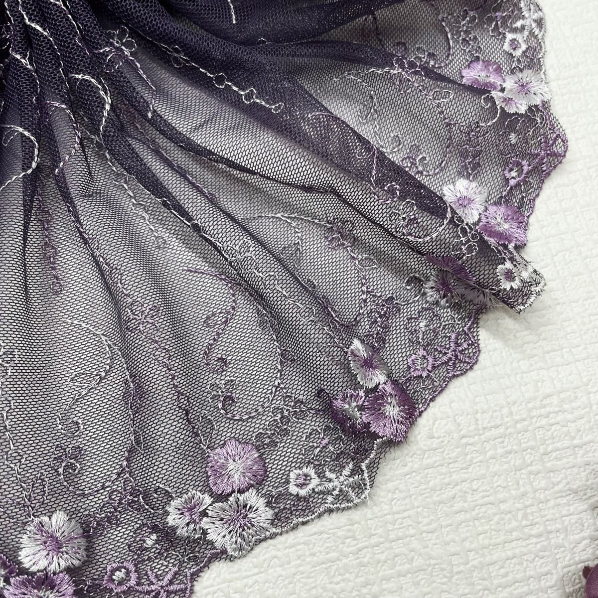 L498【ラスト4m】フラワー両山刺繍チュールレース　紫　4m