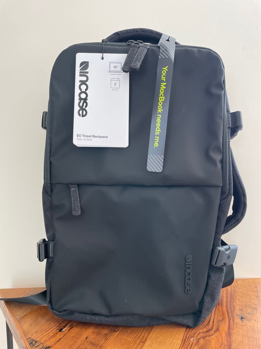 Incase EO Travel Backpack 新品未使用　黒¥34,650 公式完売品　人気トラベルバッグインケース