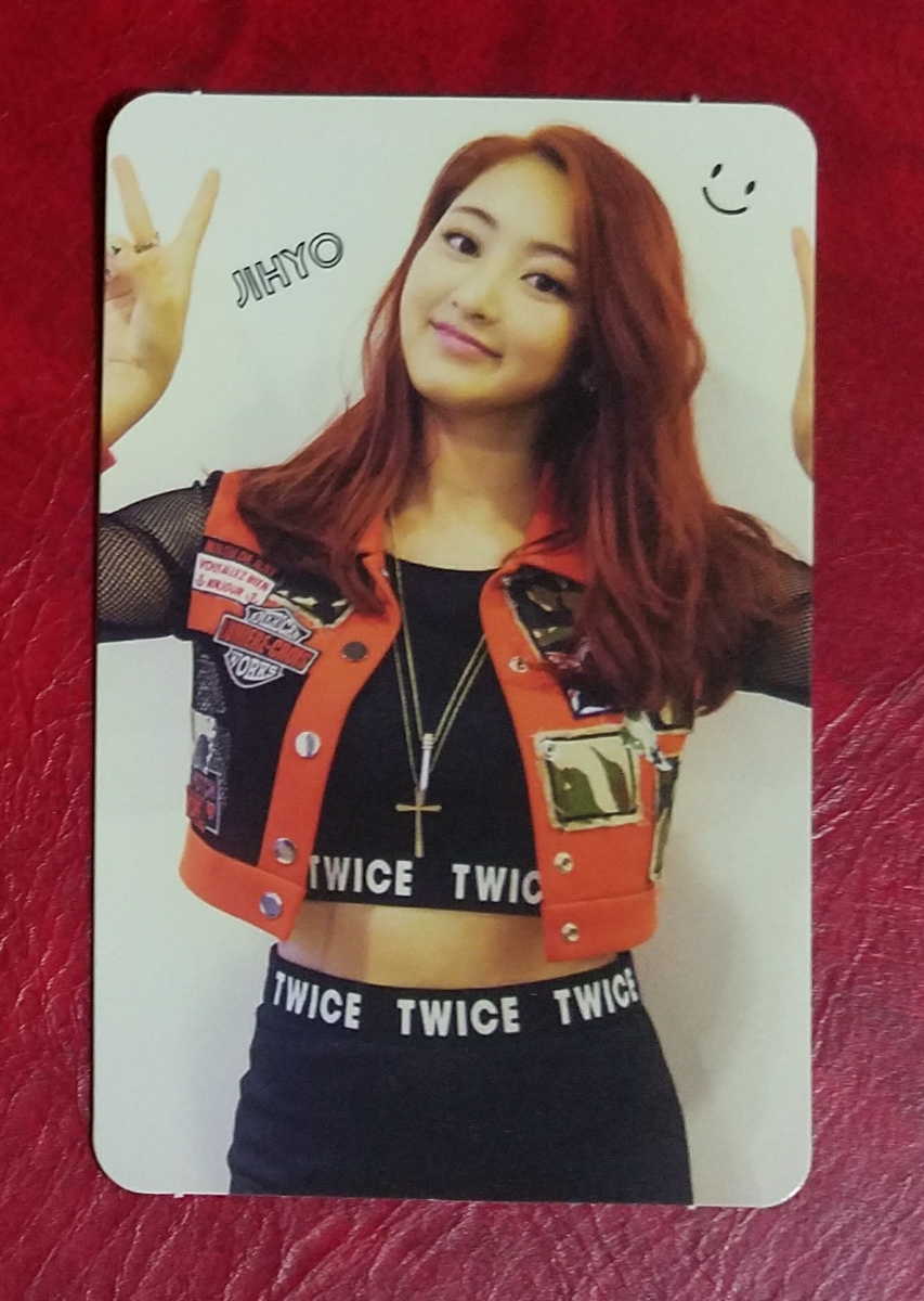 翌日発送可能】 TWICE ジヒョ JIHYO ZONE サノク トレカ 1 K-POP