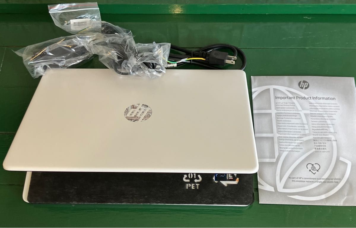 HP ノートパソコン HP15s-fq 15.6インチ インテル Core I5-1235U 8GB