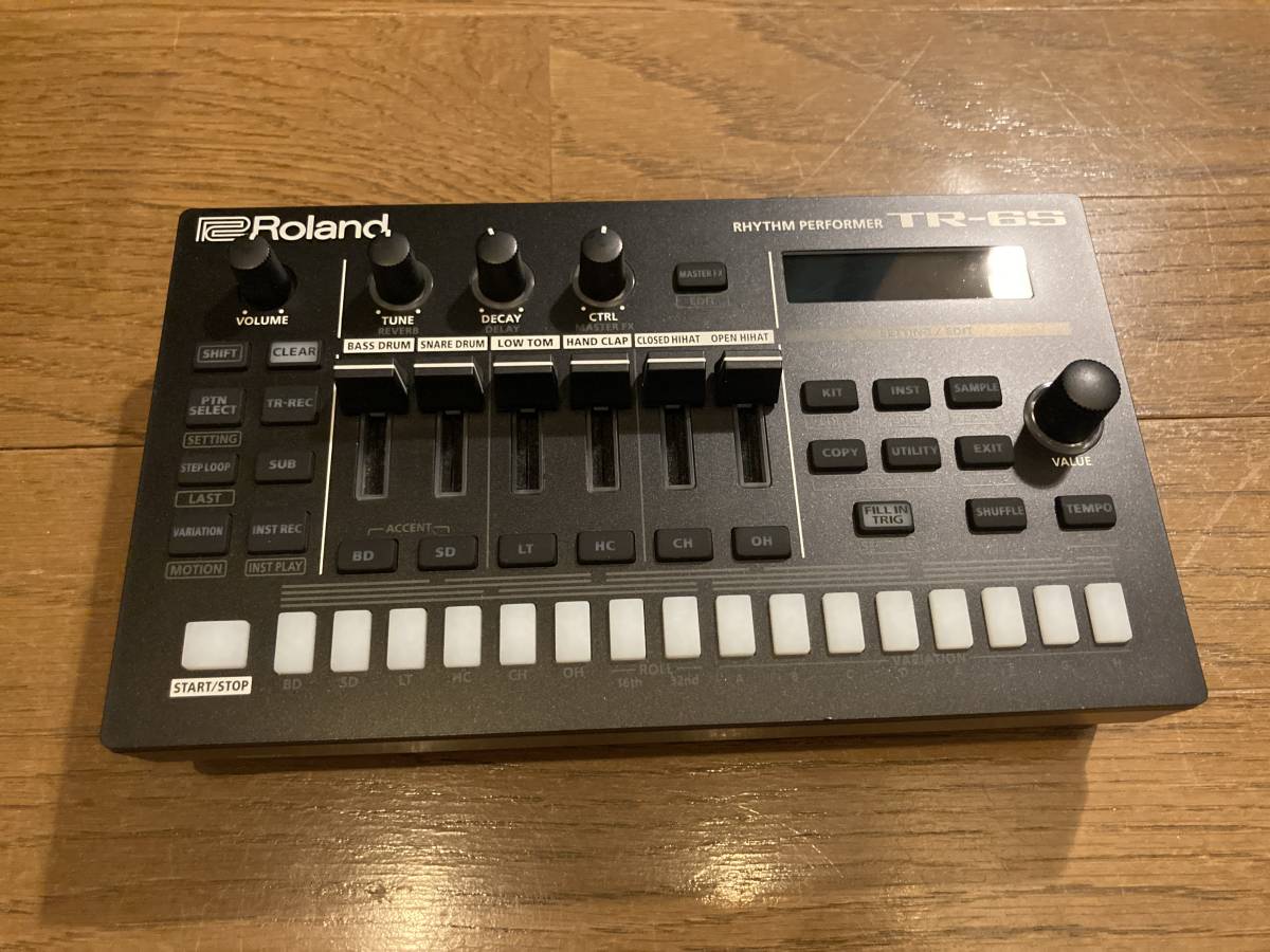 美品 Roland ローランド/TR-6S 6トラックコンパクト・リズム・マシン