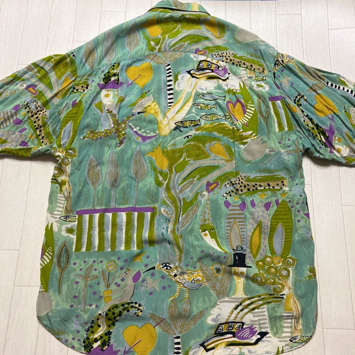 ISLAND POWER PLAZA HOUSE レーヨンシャツ 総柄 柄シャツ 人物 魚 レトロ アート ビンテージ 半袖シャツ RAYON100% BALI_画像5