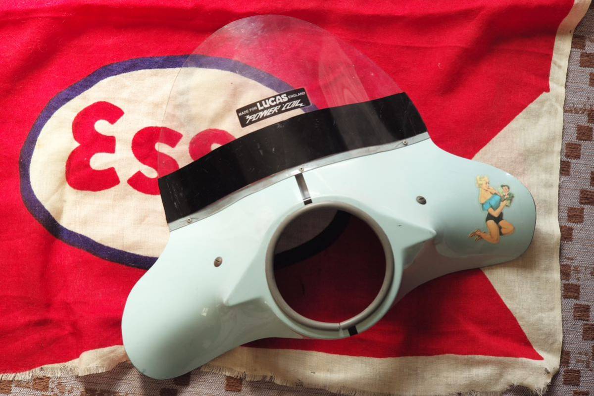 Yahoo!オークション - 1960s Vespa Lambretta Flyscreen 当時物 Yahoo!オークション - 1960s Vespa Lambretta Flyscreen 当時物