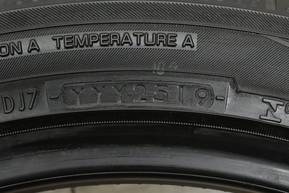新車外し品】ヨコハマ ブルーアースGT AE51 225/45R18 4本セット