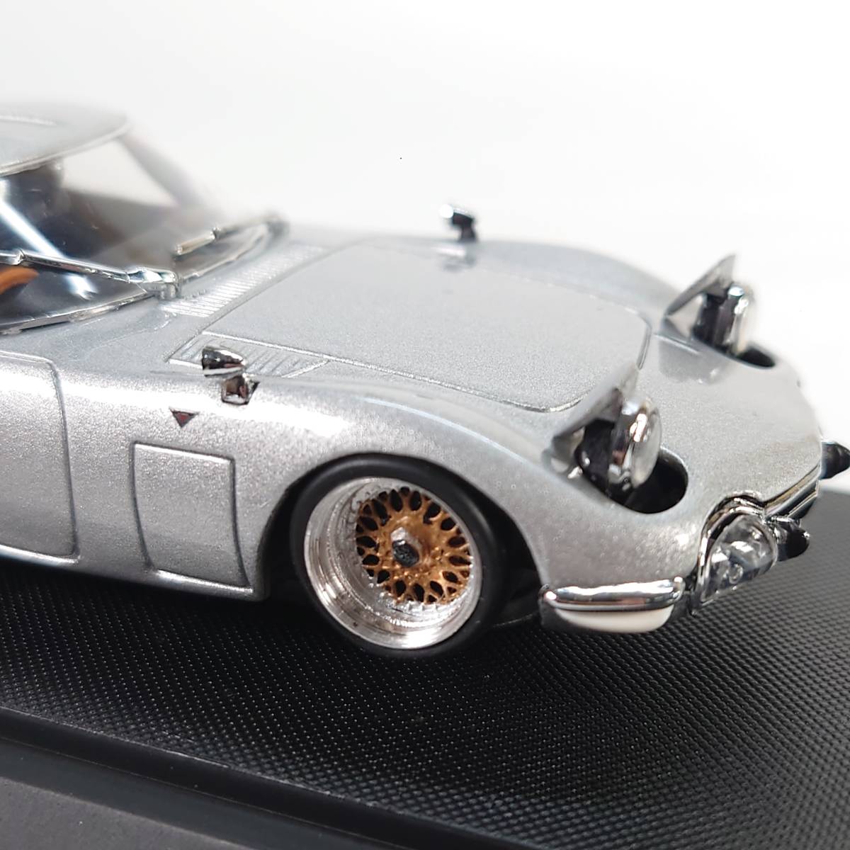 Yahoo!オークション - 1/43 カスタム品 EBBRO TOYOTA 2000GT Yahoo!オークション - 1/43 カスタム品 EBBRO TOYOTA 2000GT