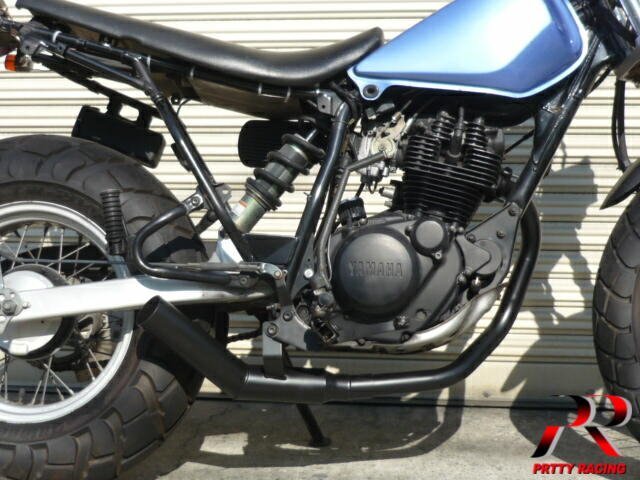 賜物 YAMAHA TW200 TW225 ショート管 70π マフラー ブラック humanity