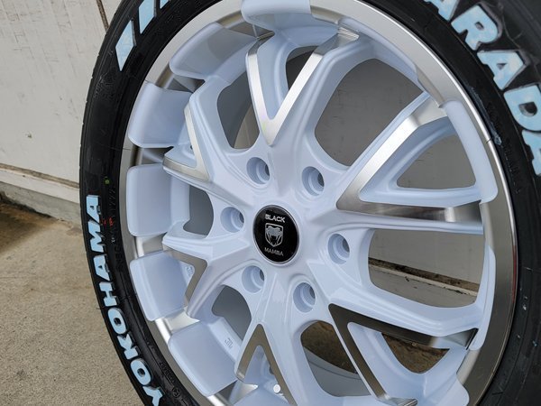 ヨコハマ パラダ ホワイトレター 215/60R17 ハイエース200系 HIACE タイヤホイール 車検対応 バン規格適合 17インチ ブラックマンバ BM6_画像8