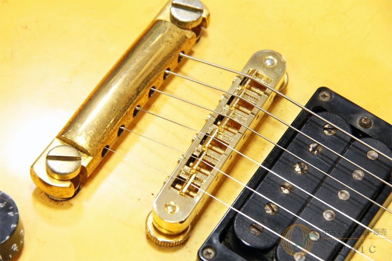 Gibson Les Paul Custom WH 重心の低い低音と針を刺すように鋭く抜ける