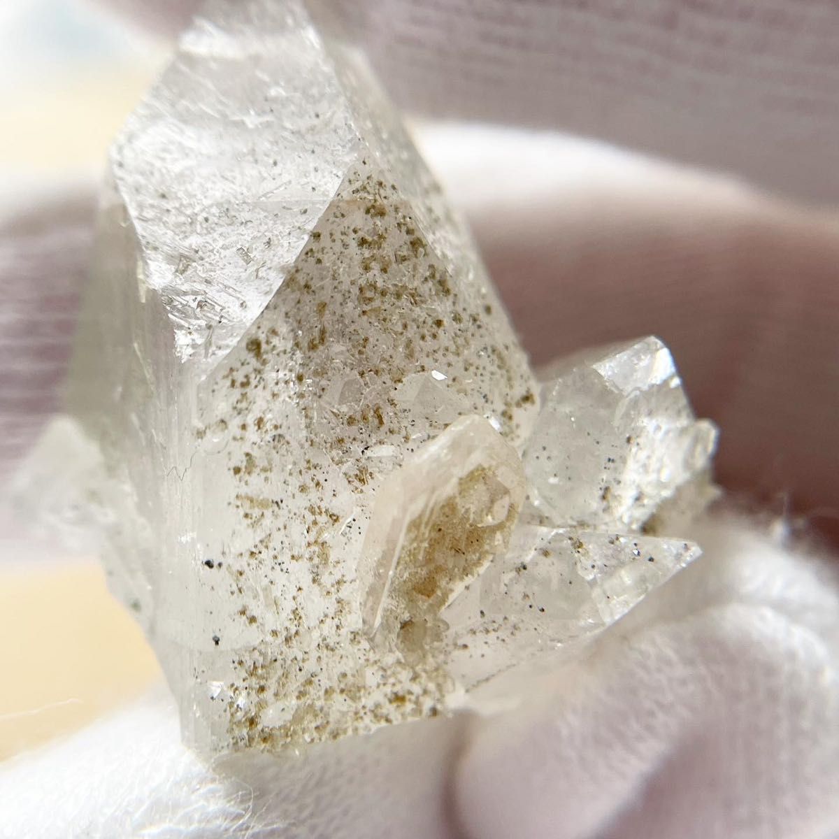 ダイヤモンドアポフィライト　アポフィライト　魚眼石　原石　鉱物　鉱物標本　透明感　天然石　きらきら　結晶　スティルバイト　ミネラル