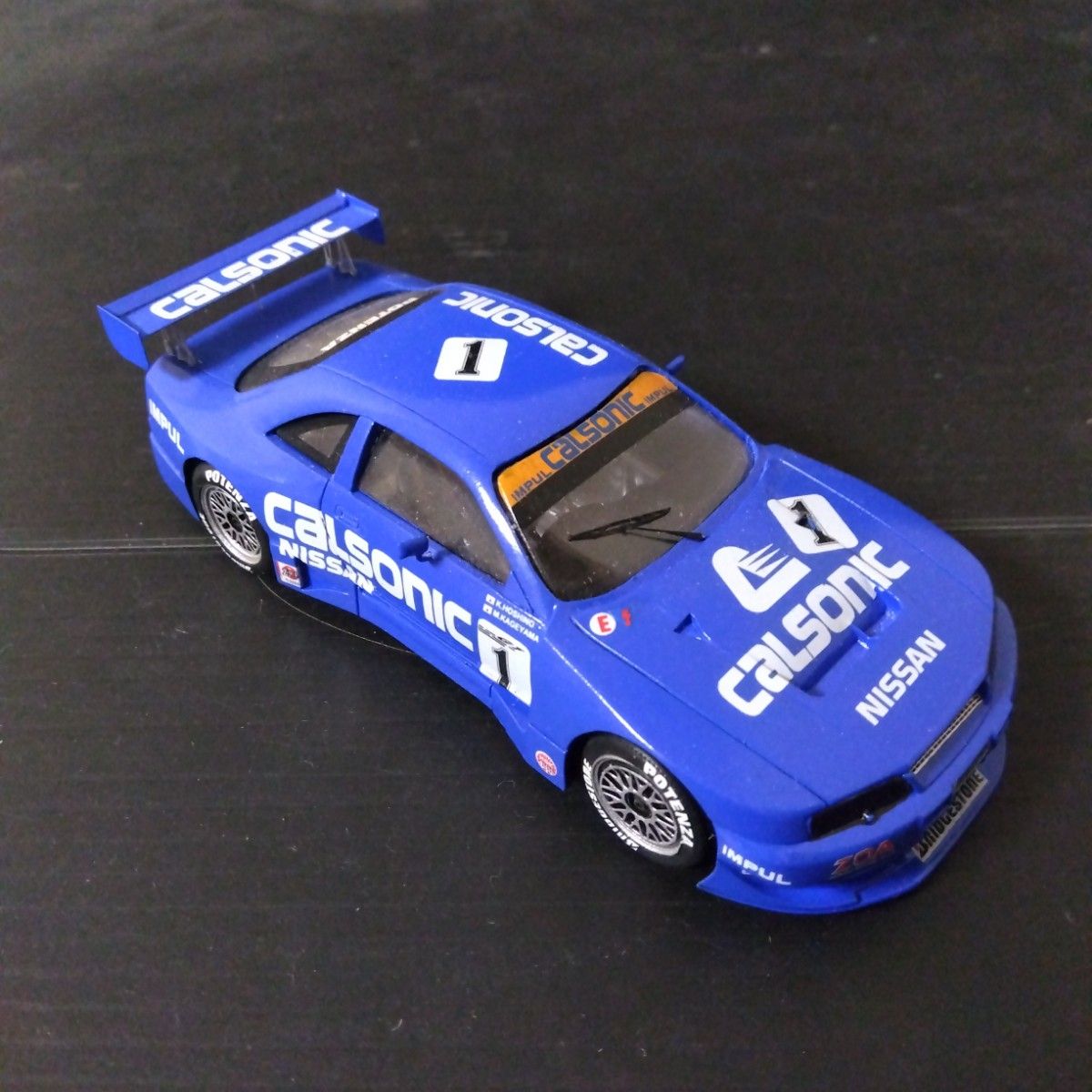 1/43 レジンキット カルソニックスカイライン　完成品  EVOLUTION トミカ GTR