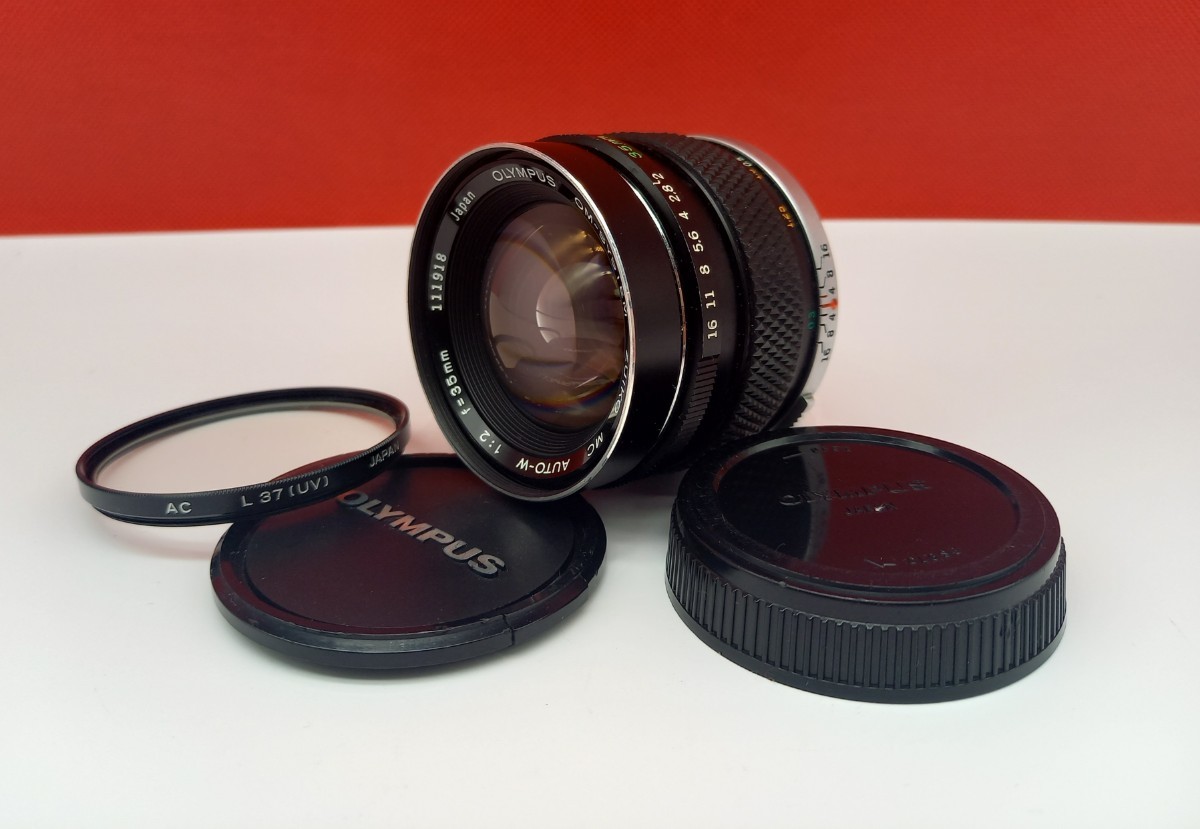 □A OLYMPUS OM-SYSTEM ZUIKO MC AUTO-W 35mm F2 カメラ単焦点レンズ