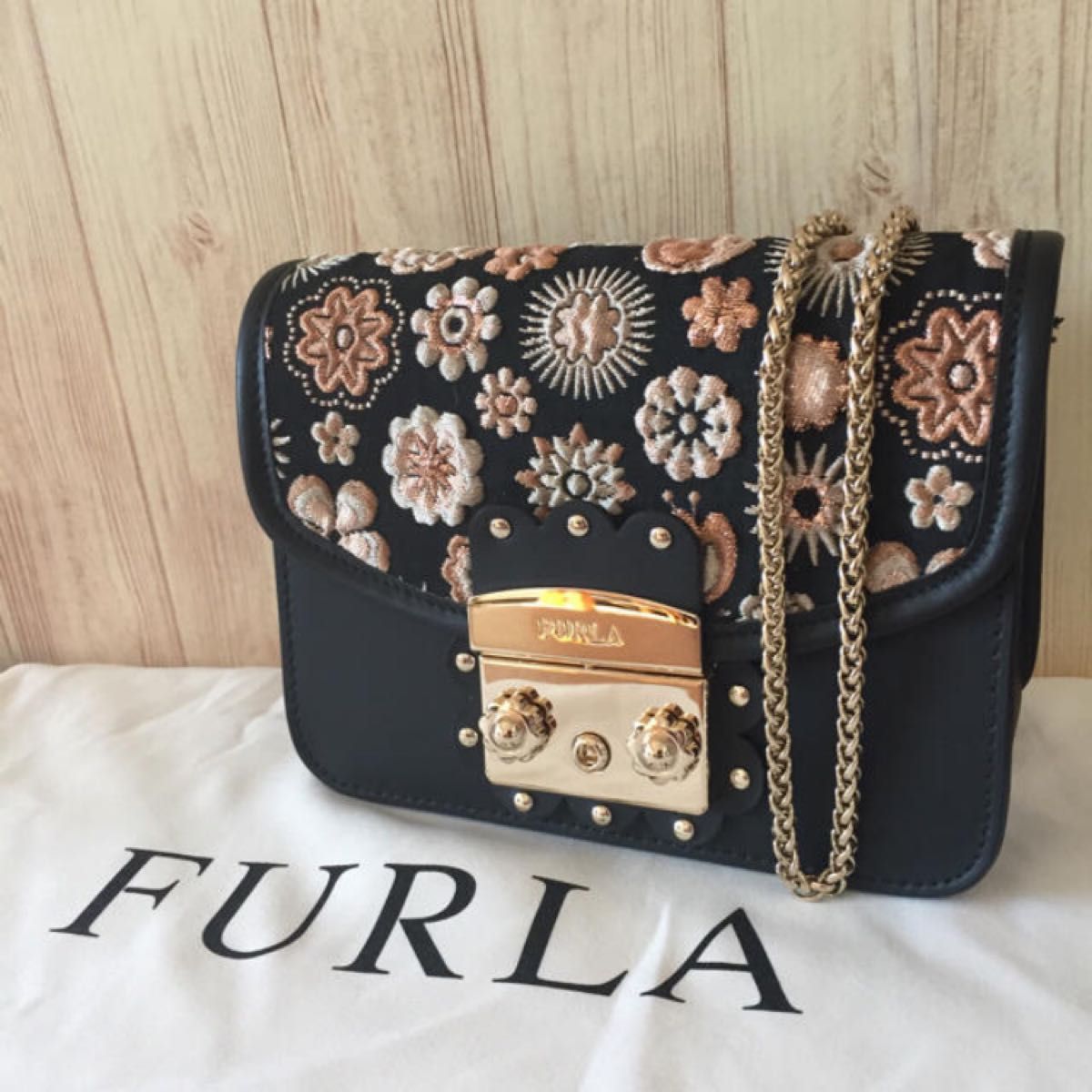 FURLA フルラ チェーン ショルダーバッグ メトロポリス FURLA フルラ チェーン ショルダーバッグ メトロポリス