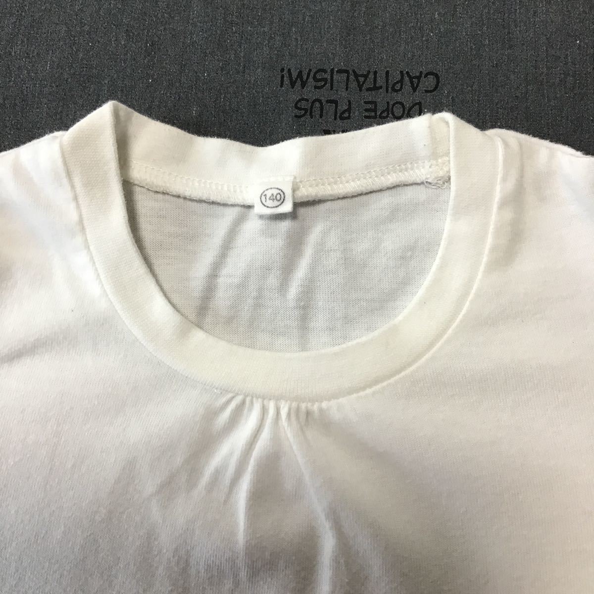 used 子供服「 西松屋 半袖Tシャツ 白色 140cm 」 綿60% / シンプルな半袖Tシャツなので、かわいいワンピースの下に合わせてください_画像2