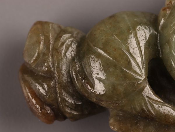 中国古玩 唐物 緑砡石 翡翠 置物 時代物 極上品 初だし品 8625の画像7