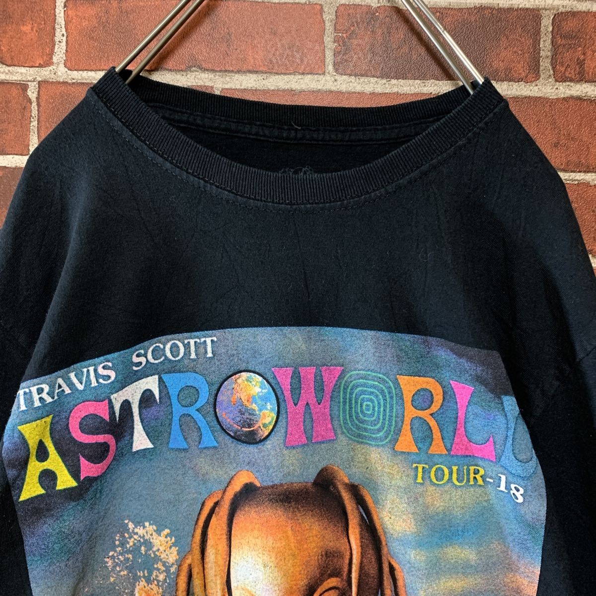 【激レア】TRAVIS SCOTT トラビススコット両面　アストロワールドツアー　プリントグラフィック　ラップTシャツ　長袖　古着