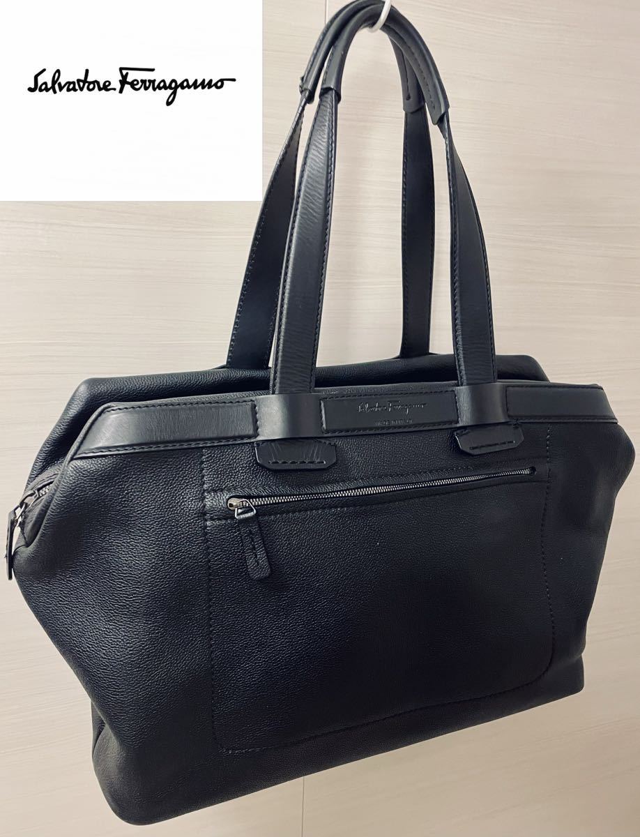 訳あり 極美品】フェラガモ 本革トートバッグ 黒 B4サイズ 旅行 ビジネス-