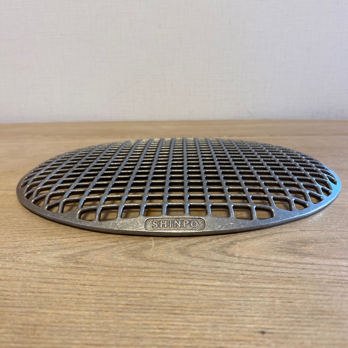 SHINPO(シンポ)製 焼き網 28cm フラットネット|Yahoo!フリマ SHINPO(シンポ)製 焼き網 28cm フラットネット|Yahoo!フリマ