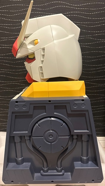 限定品】 RX-78-2 ガンダム ヘッド型 DVD-BOX 収納ケース 中古品 限定品】 RX-78-2 ガンダム ヘッド型 DVD-BOX 収納ケース 中古品